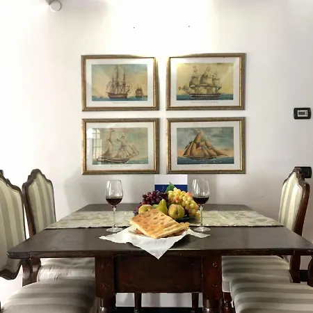Ferienwohnung Fur 4 Personen Ca 55 M In Genua, Italienische Riviera Italienische Westkuste Apartmán